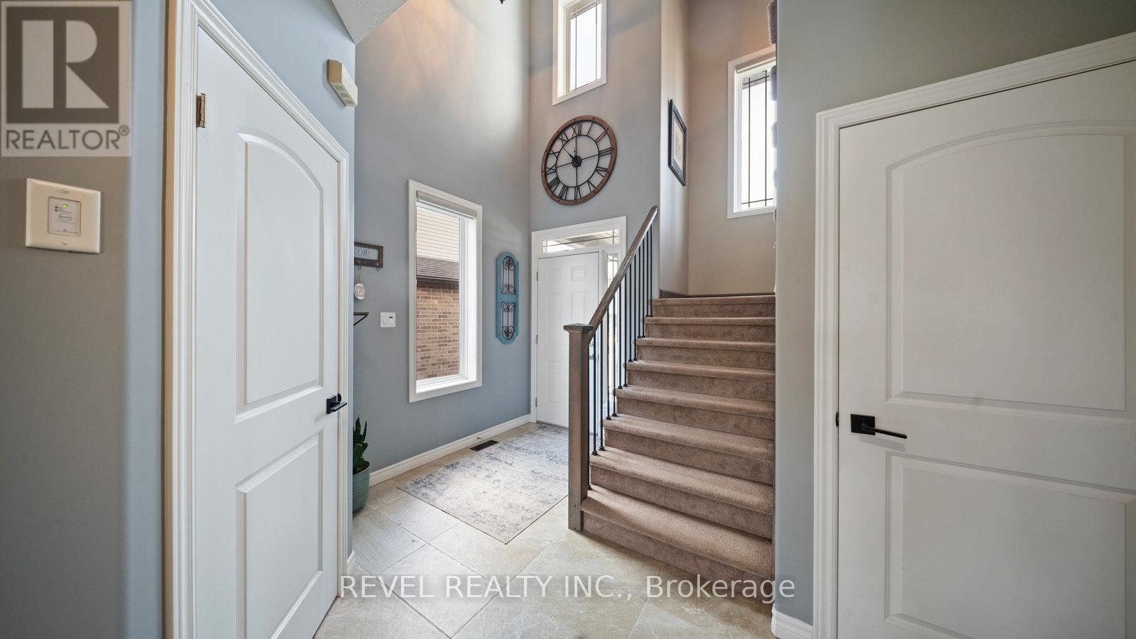 49 Theodore Schuler Boulevard, Wilmot, Ontario  N3A 4N5 - Photo 5 - X12578462