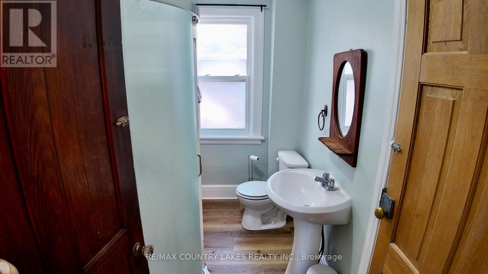 7 Melbourne Street E, Kawartha Lakes, Ontario  K9V 1X2 - Photo 16 - X12578474