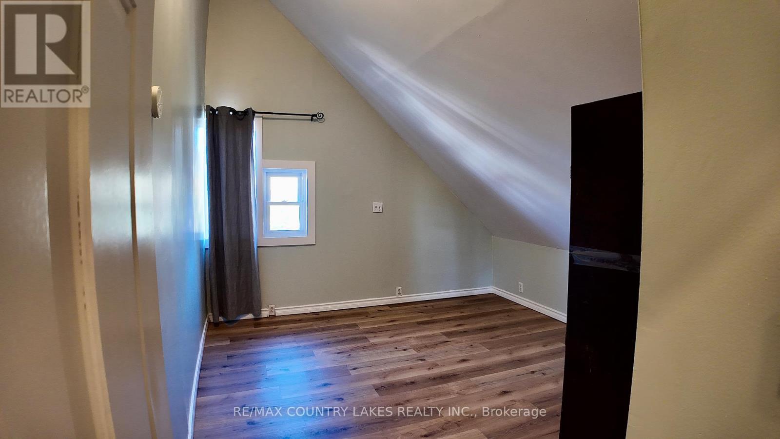 7 Melbourne Street E, Kawartha Lakes, Ontario  K9V 1X2 - Photo 31 - X12578474