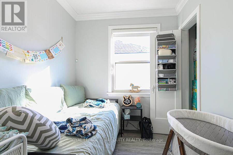 153 East 16th Street, Hamilton, Ontario  L9A 4J4 - Photo 18 - X12578514