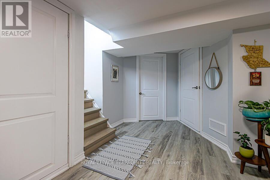 153 East 16th Street, Hamilton, Ontario  L9A 4J4 - Photo 21 - X12578514