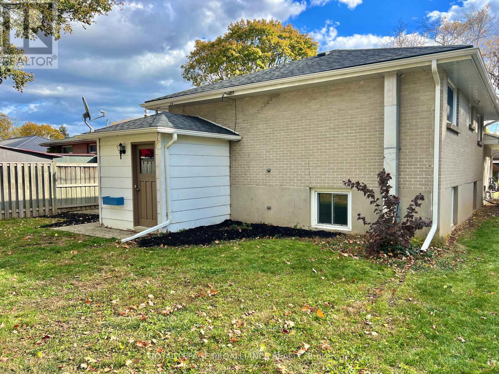 16 Lee Avenue, Belleville, Ontario  K8N 1Y2 - Photo 24 - X12578642
