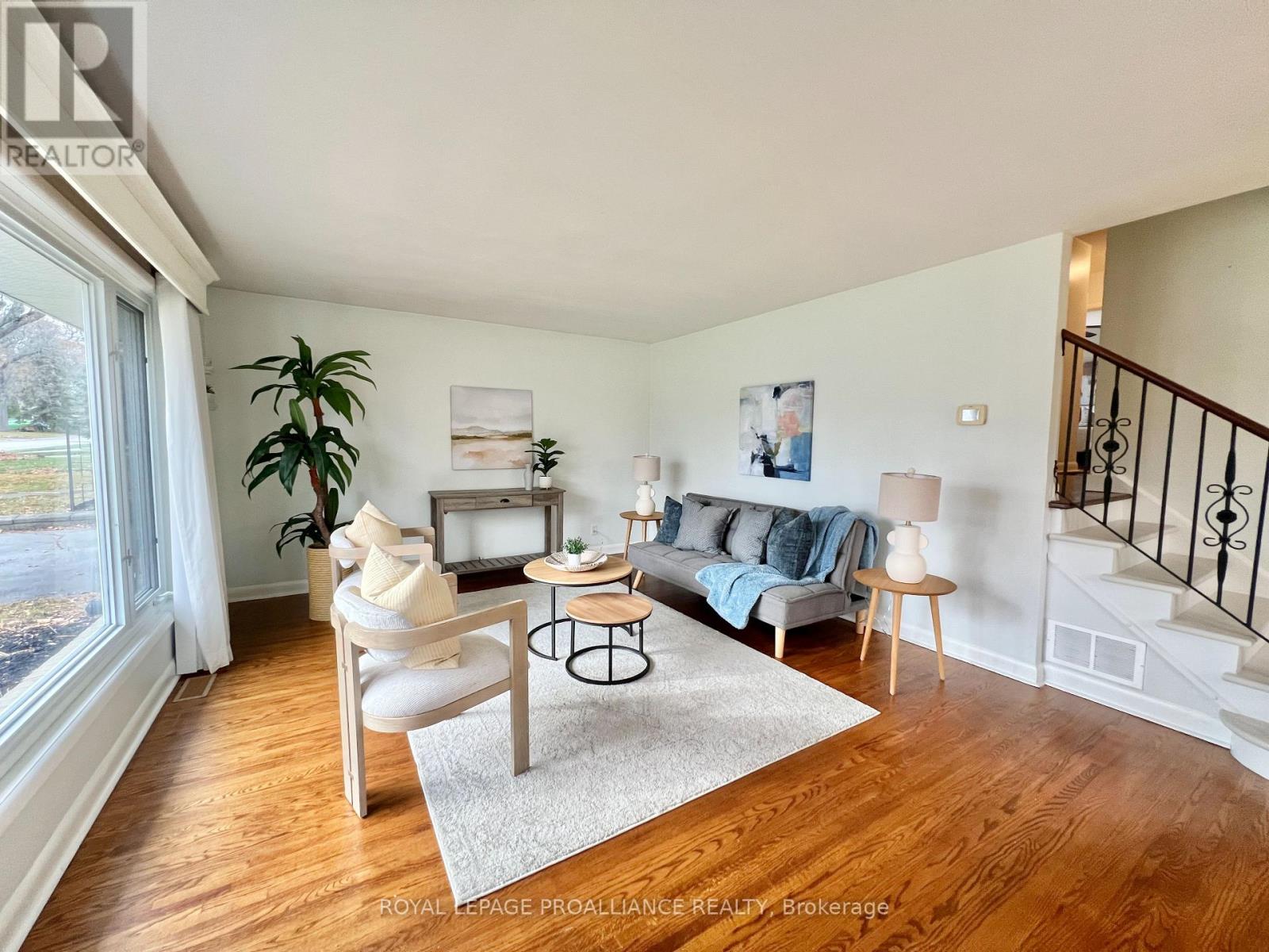 16 Lee Avenue, Belleville, Ontario  K8N 1Y2 - Photo 5 - X12578642