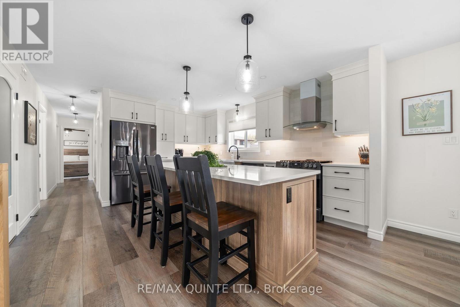 56 Alnet Drive, Belleville, Ontario  K8P 4X4 - Photo 7 - X12578732