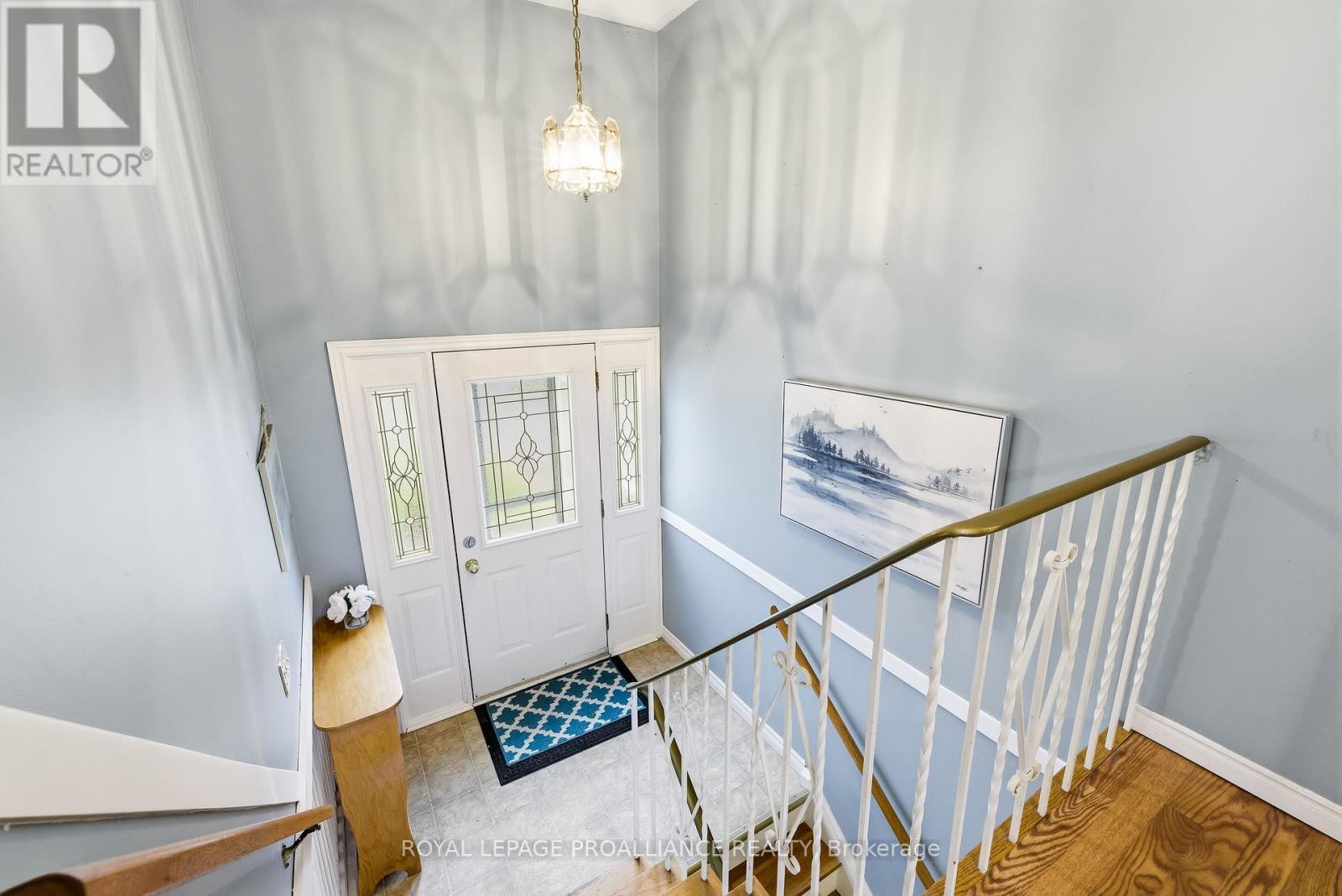 7 Centennial Drive, Port Hope, Ontario  L1A 3S9 - Photo 9 - X12578744