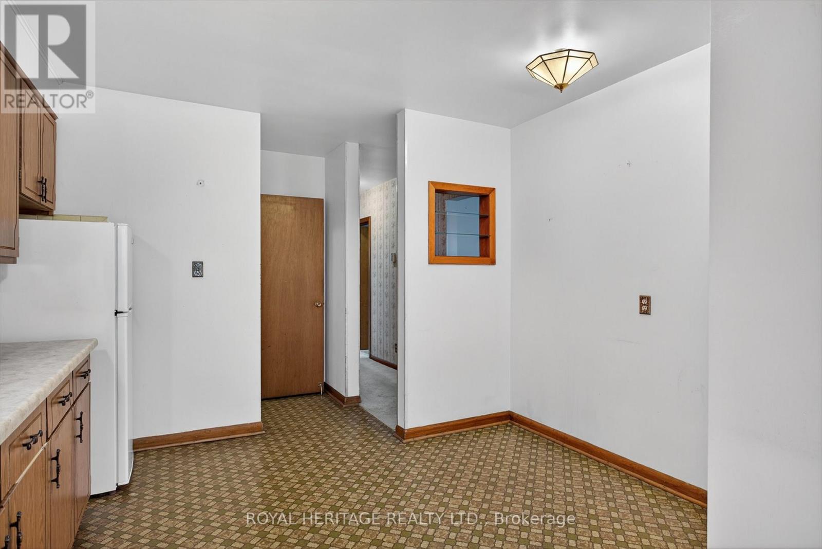 59 Colborne Street E, Kawartha Lakes, Ontario  K9V 1K6 - Photo 10 - X12578772