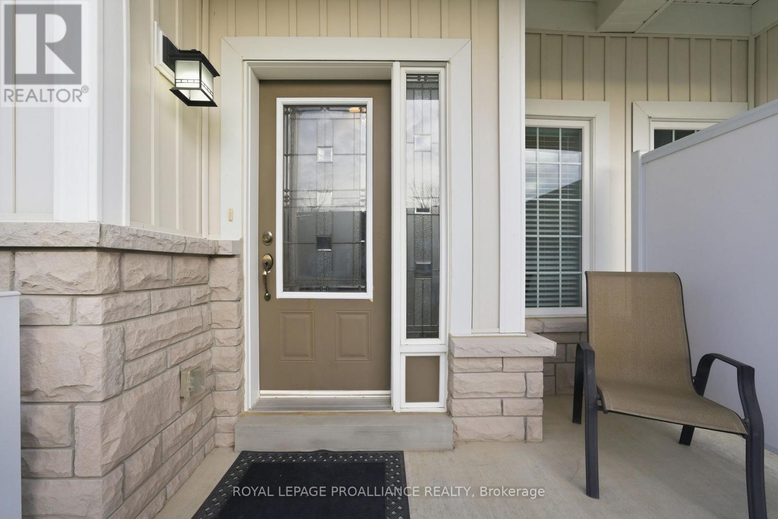 716 Wilkins Gate, Cobourg, Ontario  K9A 0J3 - Photo 3 - X12578814