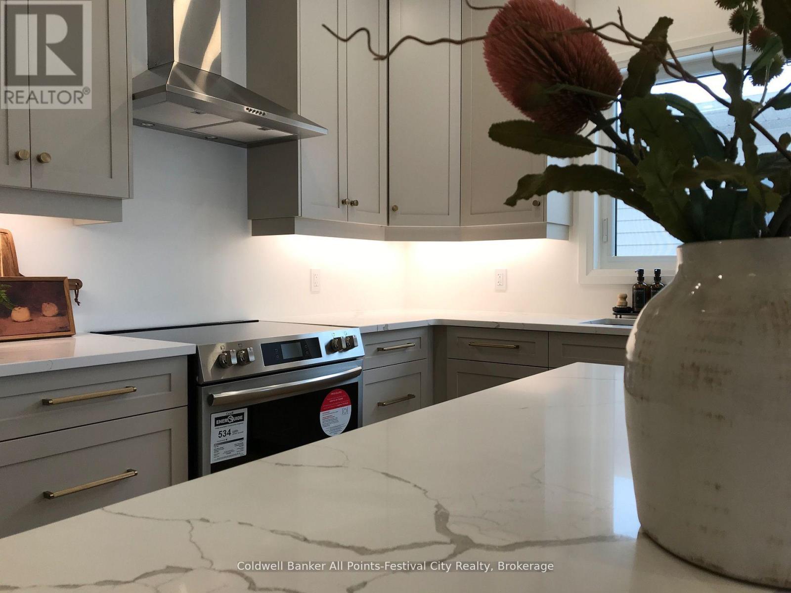 169 Wimpole Street, West Perth, Ontario  N0K 1N0 - Photo 6 - X12578712