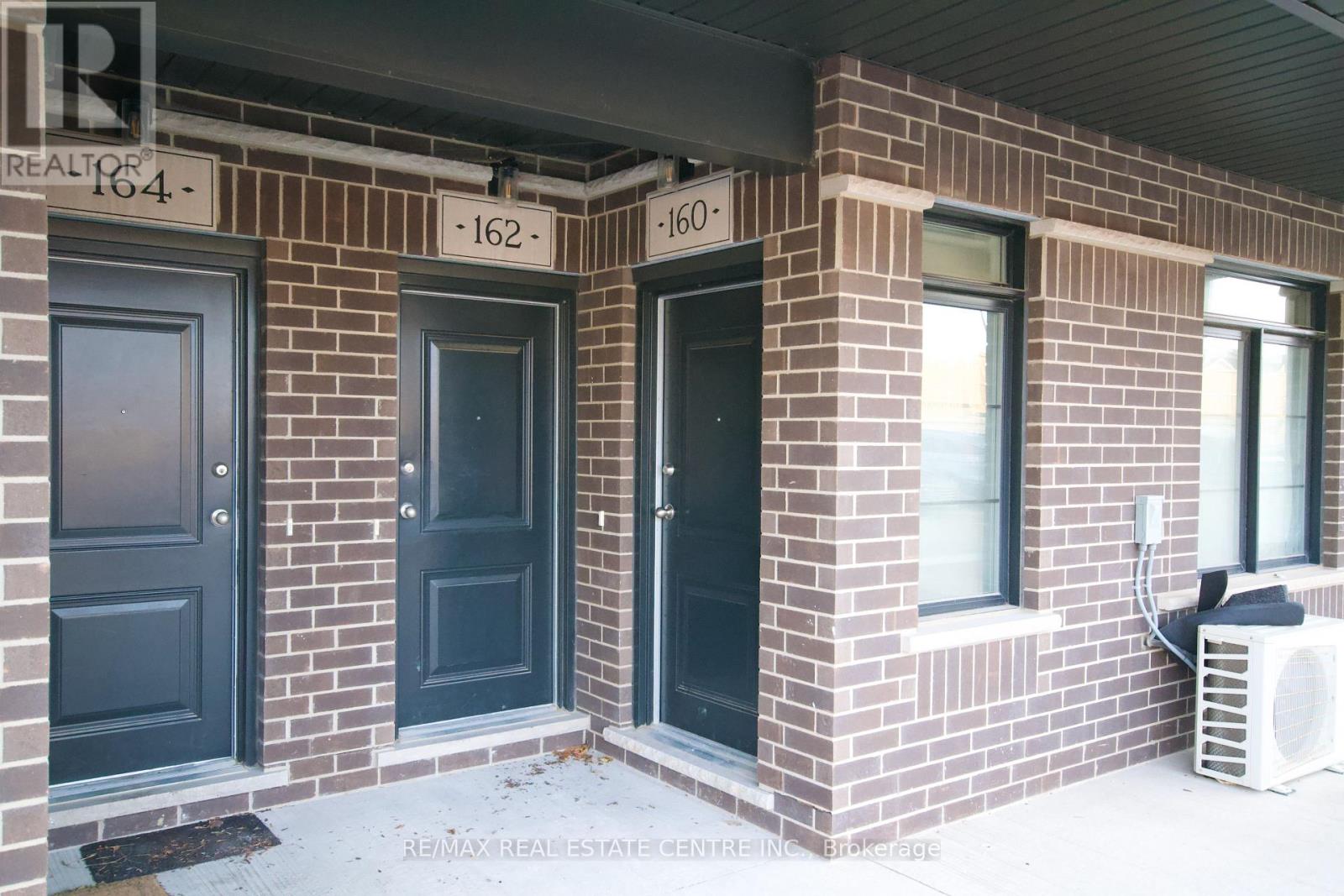 160 Oat Lane, Kitchener, Ontario  N2E 0S8 - Photo 20 - X12578350