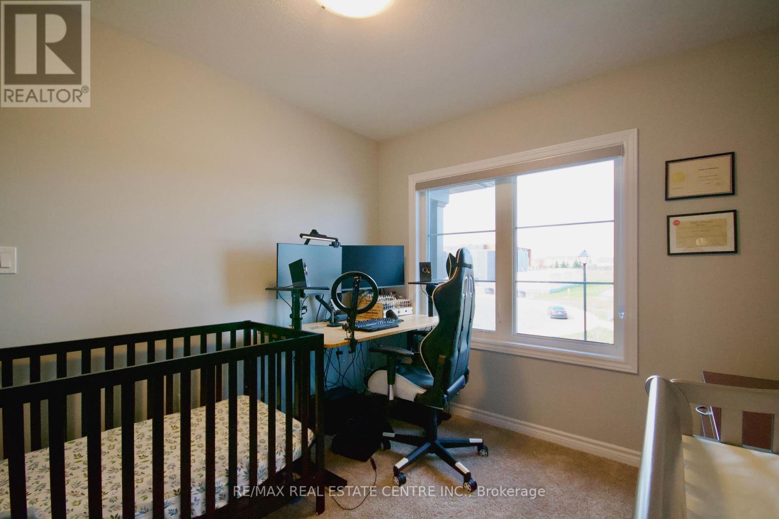 160 Oat Lane, Kitchener, Ontario  N2E 0S8 - Photo 16 - X12578350