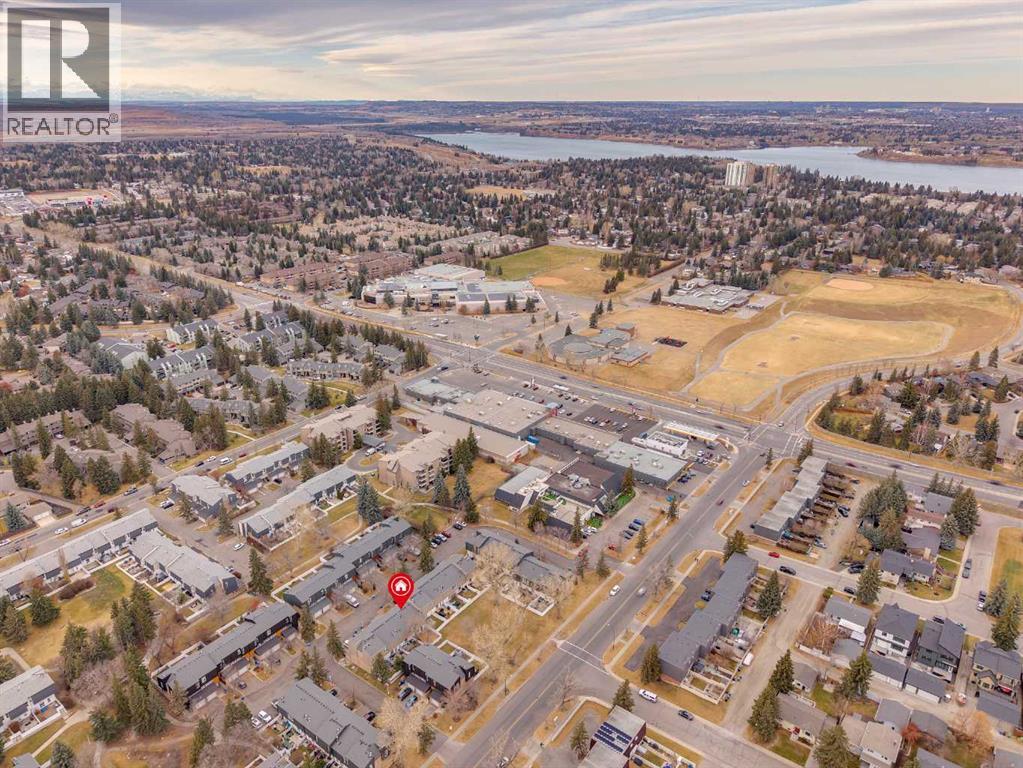 25 Brae Glen Court Sw, Calgary, Alberta  T2W 1B6 - Photo 35 - A2270480