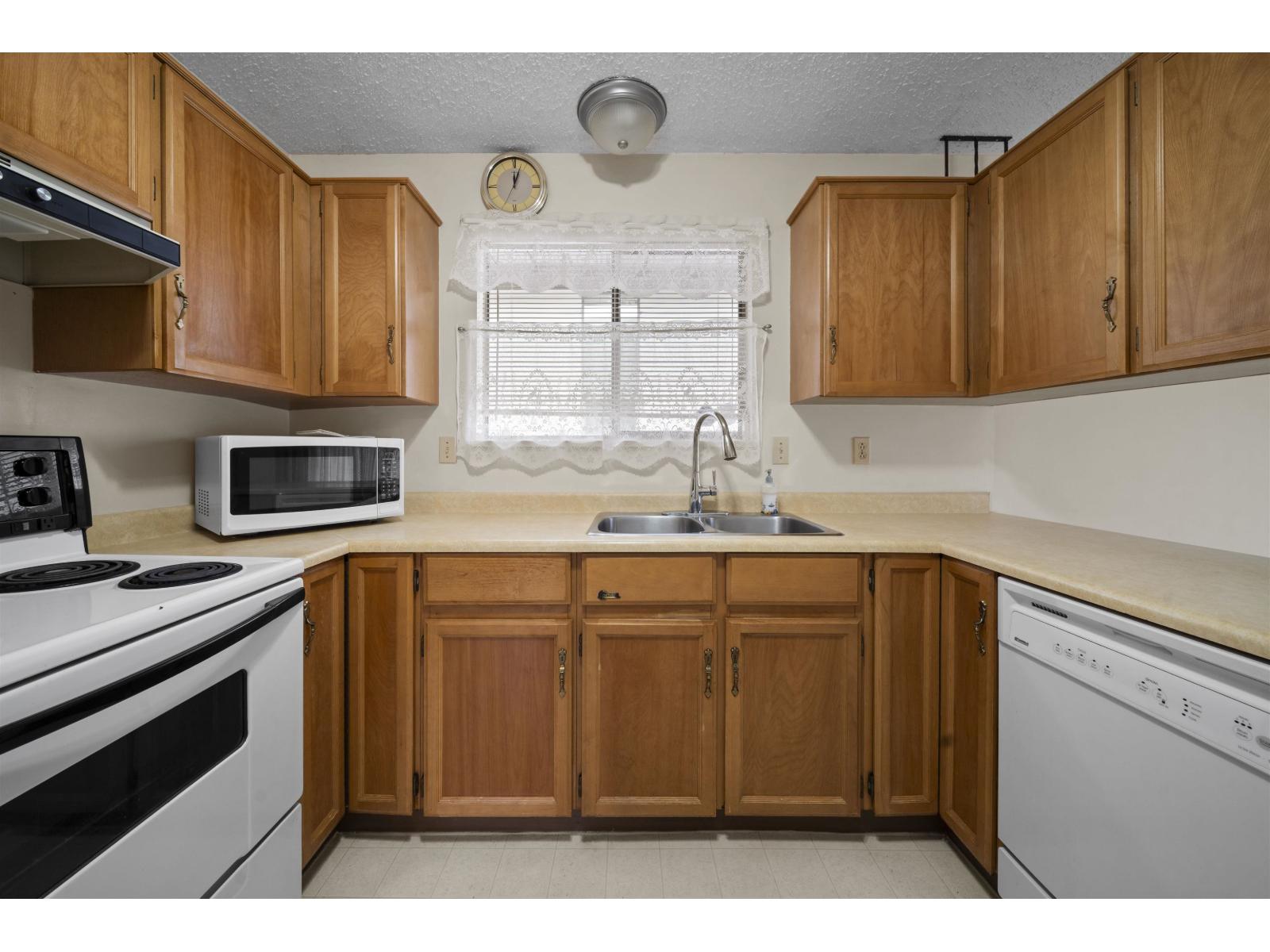 6760 197 Street, Langley, British Columbia  V2Y 1A9 - Photo 13 - R3069806