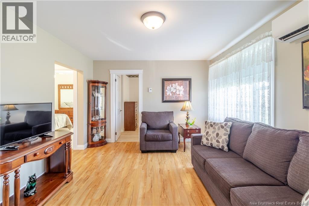 278 Neill Street, Fredericton, New Brunswick  E3A 2Z8 - Photo 13 - NB130650