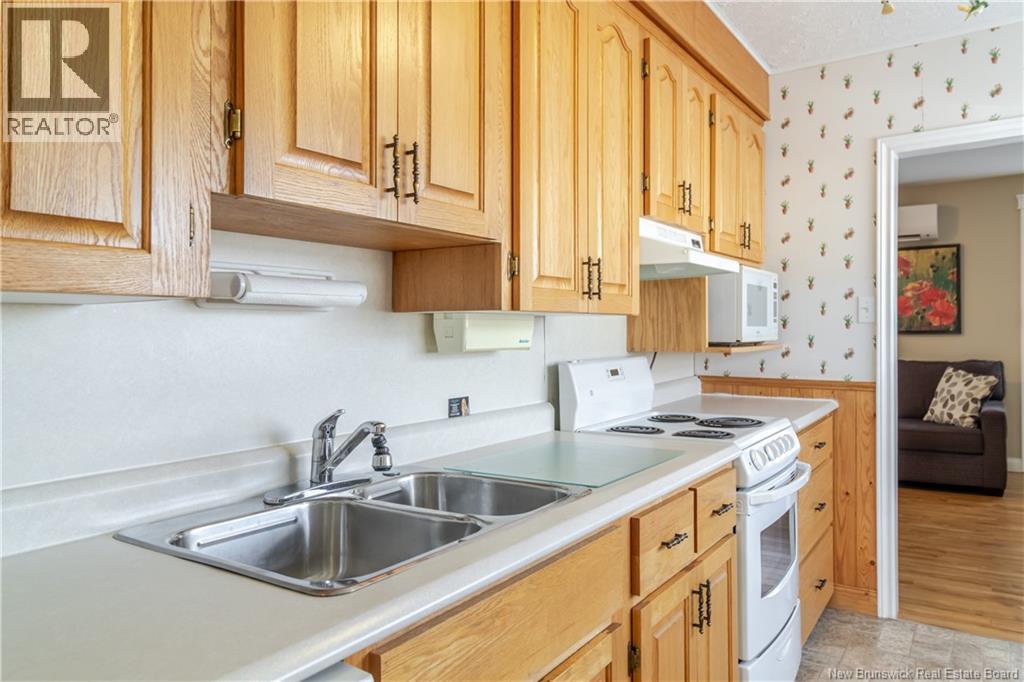 278 Neill Street, Fredericton, New Brunswick  E3A 2Z8 - Photo 7 - NB130650