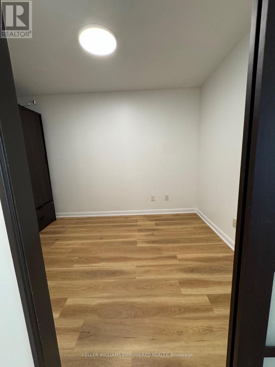 1708 - 111 Elizabeth Street, Toronto, Ontario  M5G 1P7 - Photo 15 - C12578596