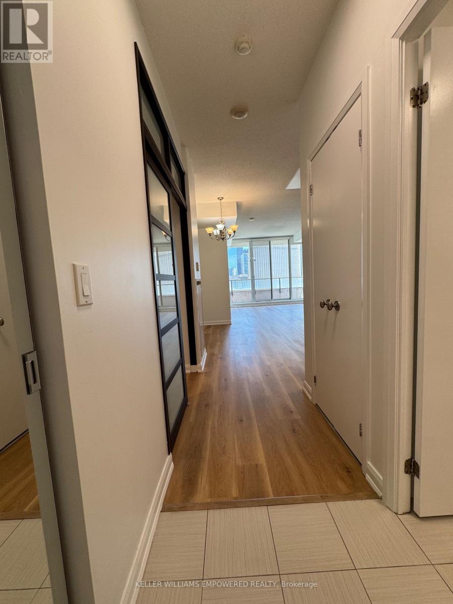 1708 - 111 Elizabeth Street, Toronto, Ontario  M5G 1P7 - Photo 6 - C12578596