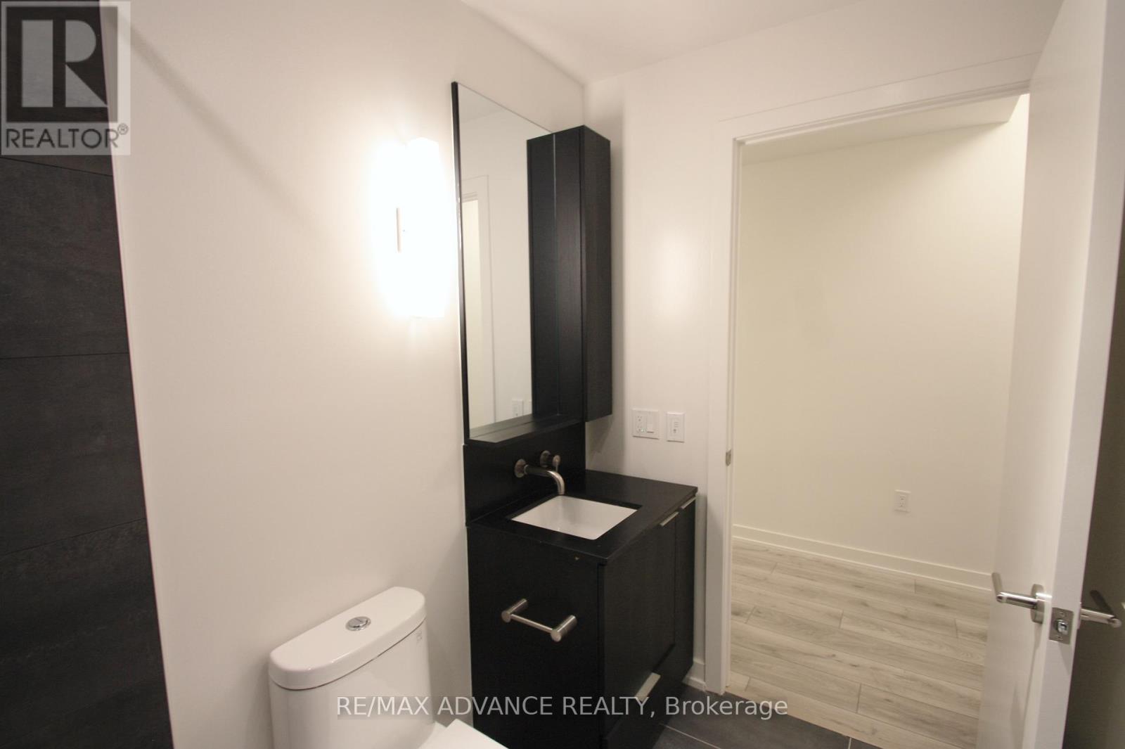 218n - 120 Broadway Avenue, Toronto, Ontario  M4P 1V6 - Photo 8 - C12578608