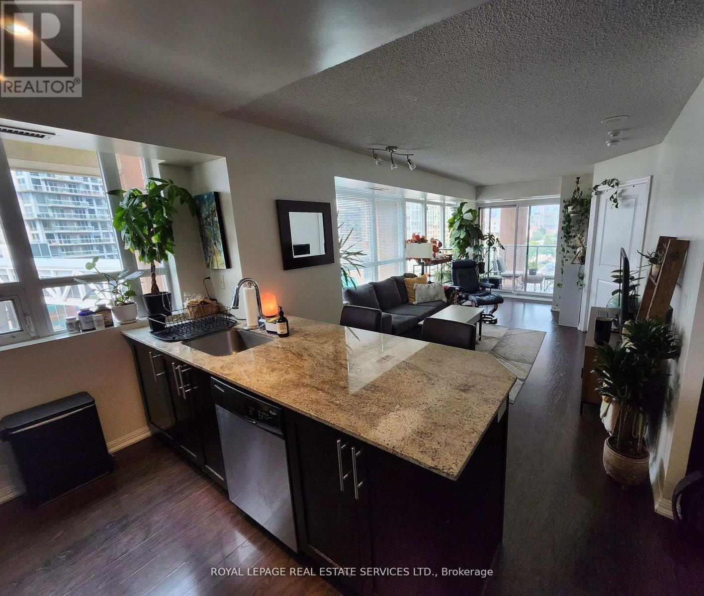 502 - 125 Western Battery Road, Toronto, Ontario  M6K 3R8 - Photo 3 - C12578688