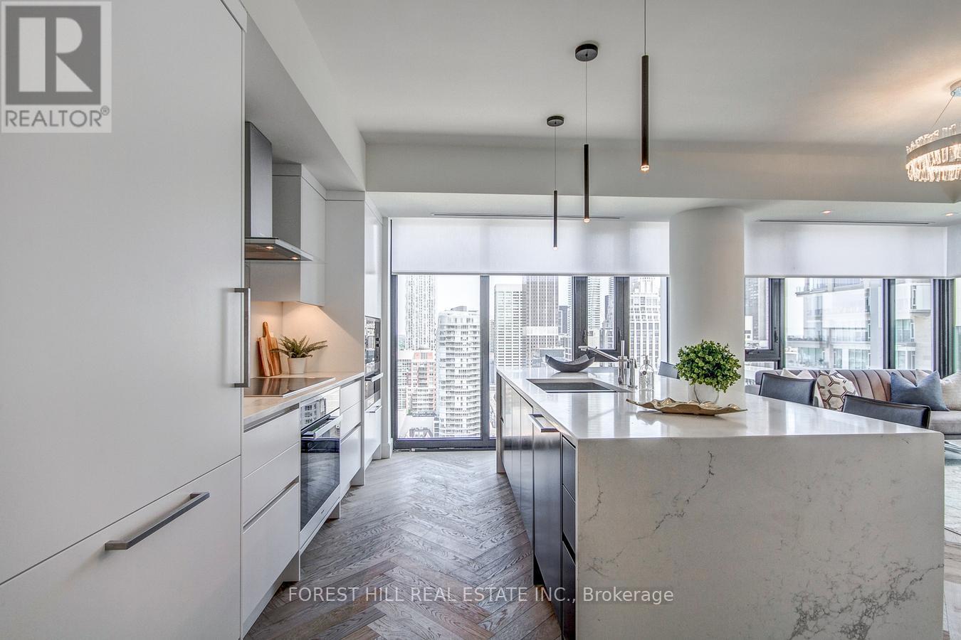 2602 - 200 Cumberland Street, Toronto, Ontario  M5R 1A2 - Photo 13 - C12578738