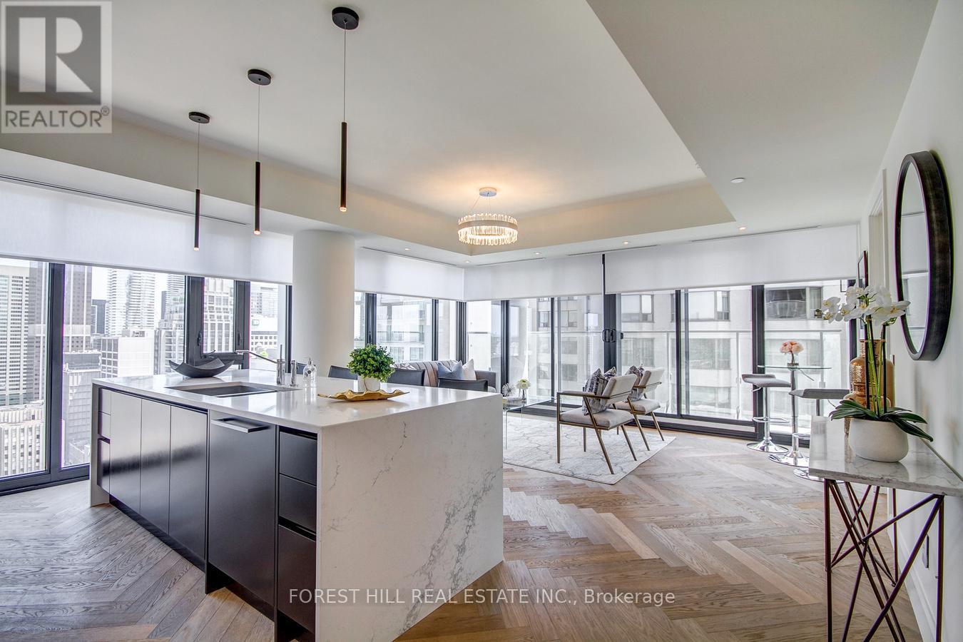 2602 - 200 Cumberland Street, Toronto, Ontario  M5R 1A2 - Photo 3 - C12578738