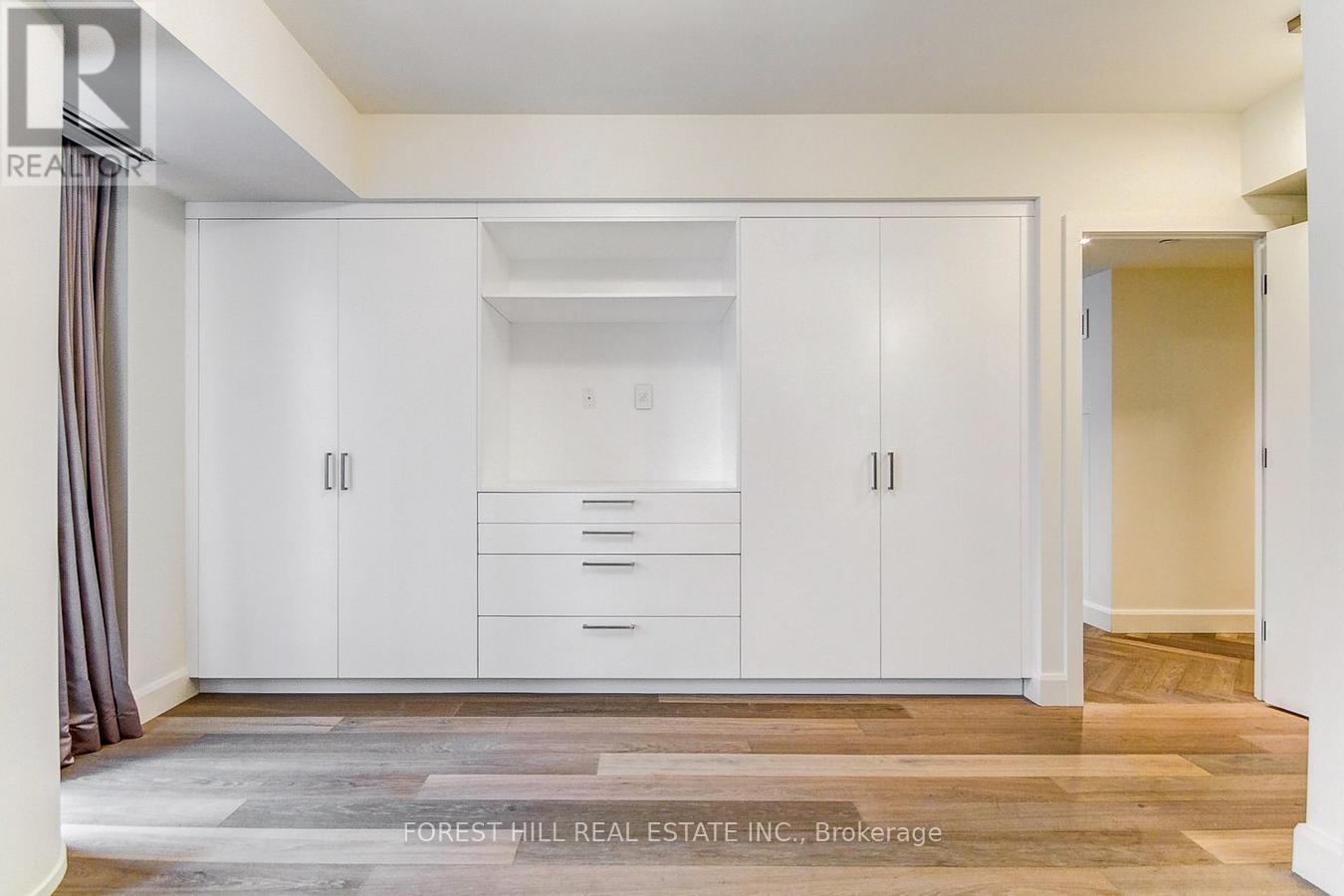 2602 - 200 Cumberland Street, Toronto, Ontario  M5R 1A2 - Photo 30 - C12578738