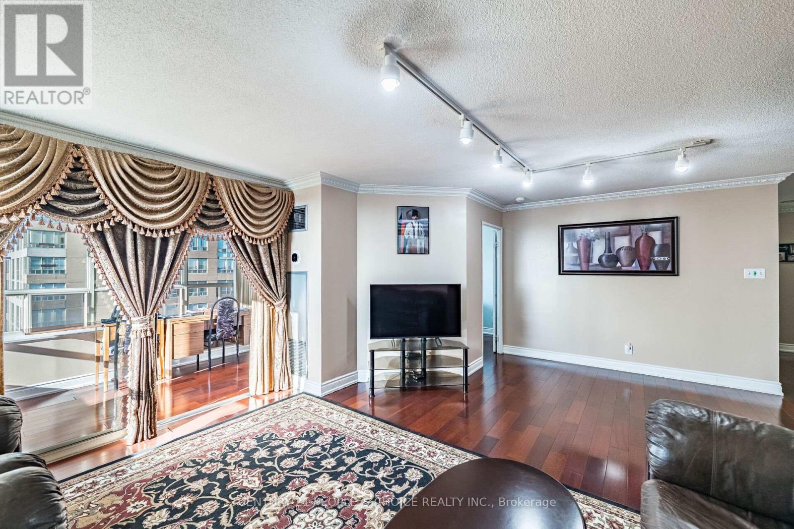 1602 - 195 Wynford Drive, Toronto, Ontario  M3C 3P3 - Photo 12 - C12578768