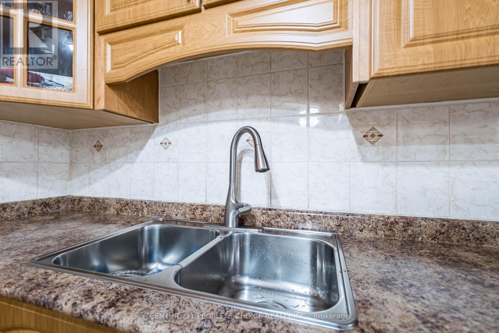 1602 - 195 Wynford Drive, Toronto, Ontario  M3C 3P3 - Photo 18 - C12578768