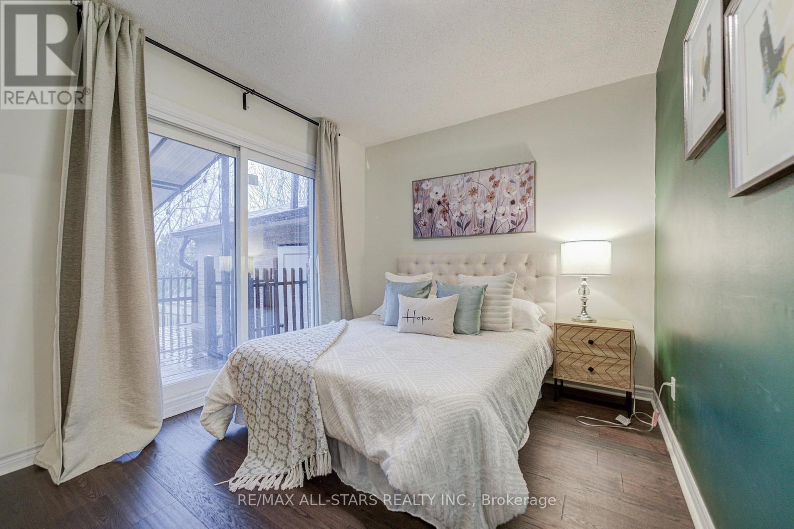 50 Mooregate Avenue, Toronto, Ontario  M1K 3V7 - Photo 25 - E12578664