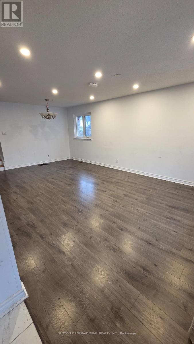 42 Donnacona Crescent, Toronto, Ontario  M1E 3P9 - Photo 3 - E12578706