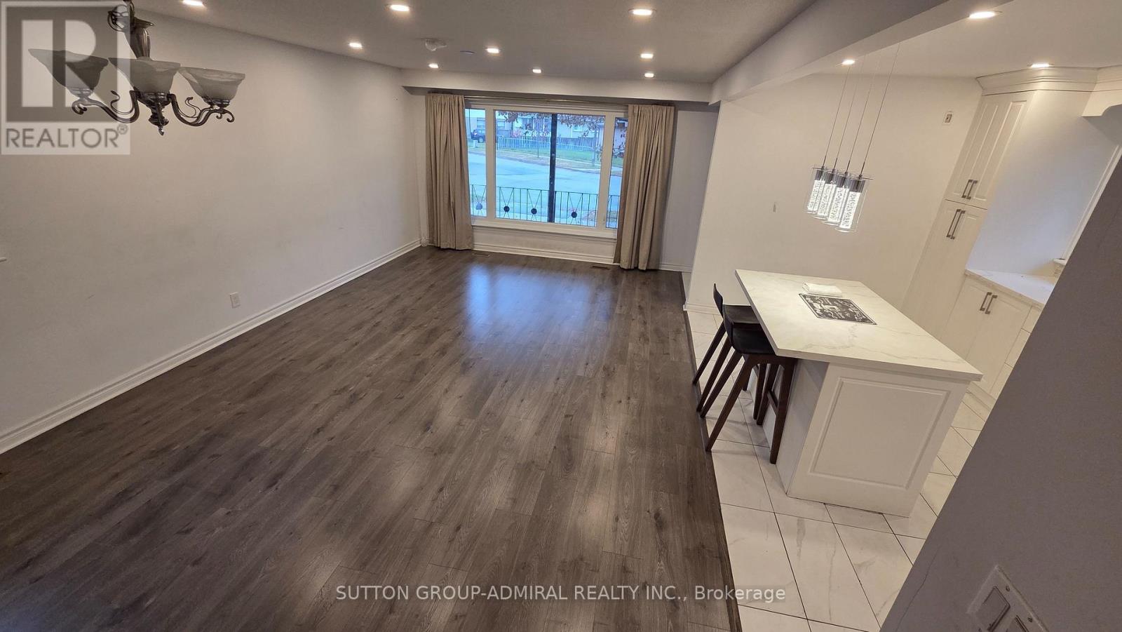 42 Donnacona Crescent, Toronto, Ontario  M1E 3P9 - Photo 5 - E12578706