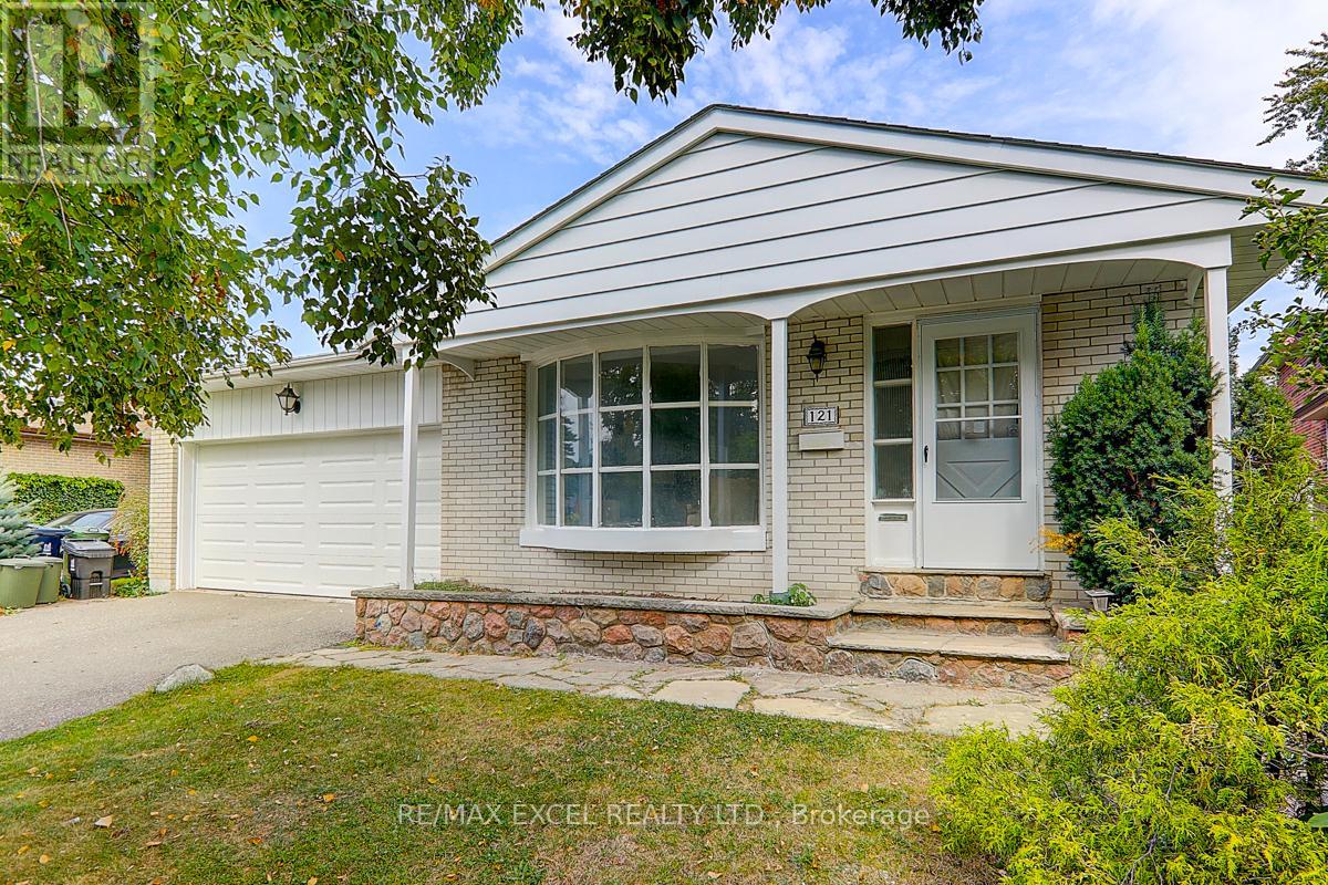 121 Amberjack Boulevard, Toronto, Ontario  M1H 2J6 - Photo 2 - E12578724