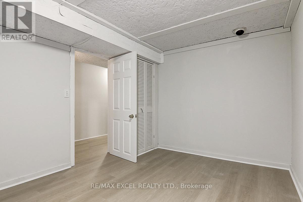 121 Amberjack Boulevard, Toronto, Ontario  M1H 2J6 - Photo 35 - E12578724