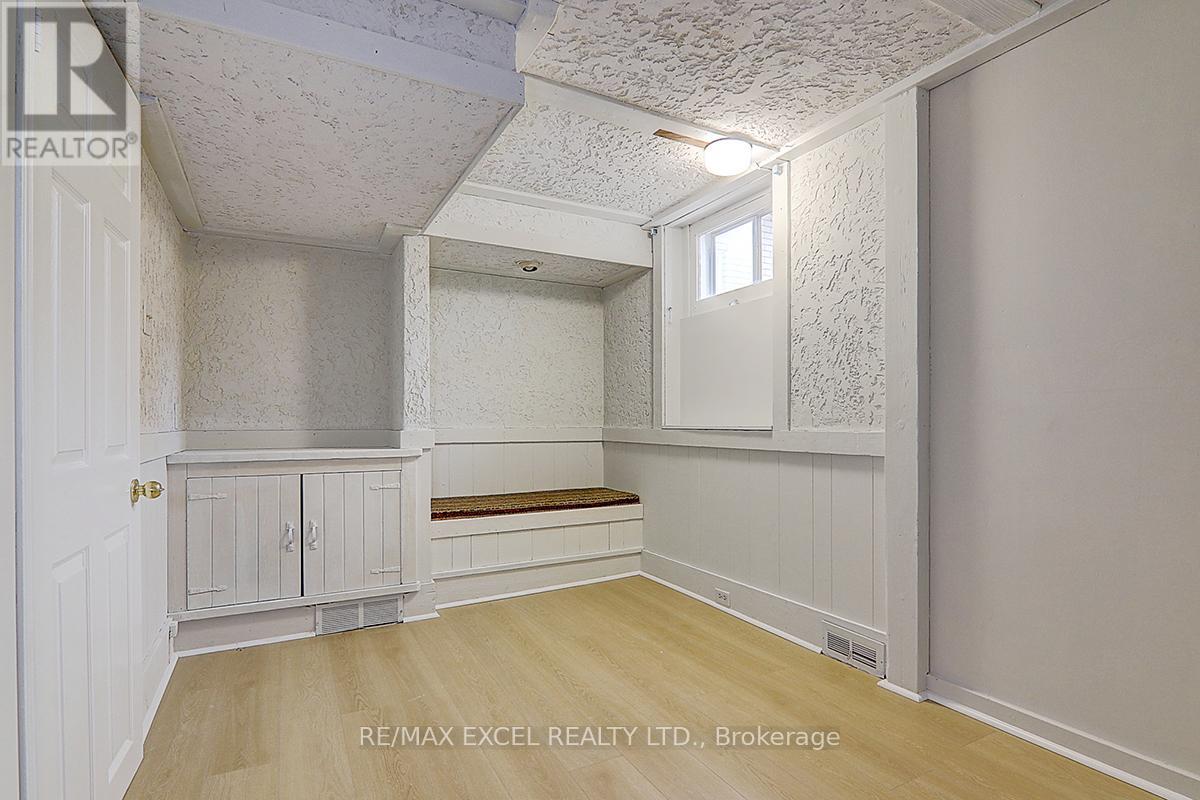 121 Amberjack Boulevard, Toronto, Ontario  M1H 2J6 - Photo 36 - E12578724