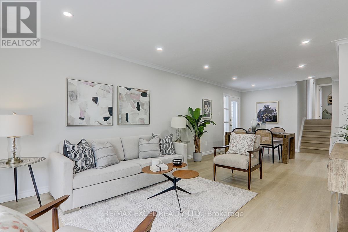 121 Amberjack Boulevard, Toronto, Ontario  M1H 2J6 - Photo 9 - E12578724