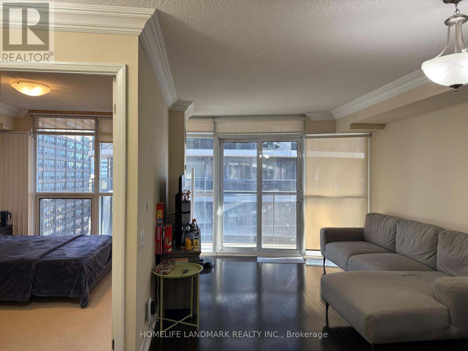 1406 - 21 Carlton Street, Toronto, Ontario  M5B 1L3 - Photo 10 - C12578174