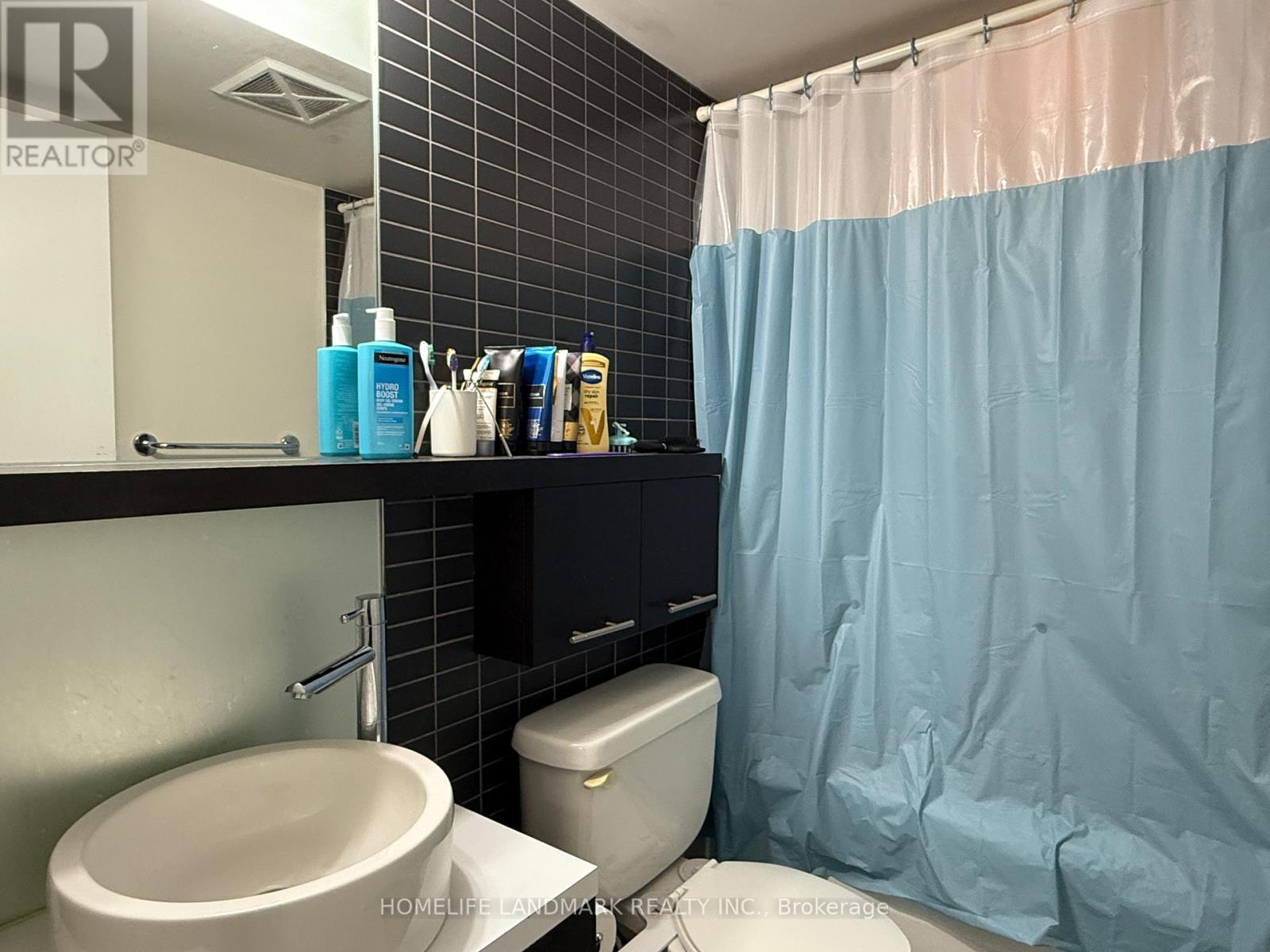 1406 - 21 Carlton Street, Toronto, Ontario  M5B 1L3 - Photo 9 - C12578174