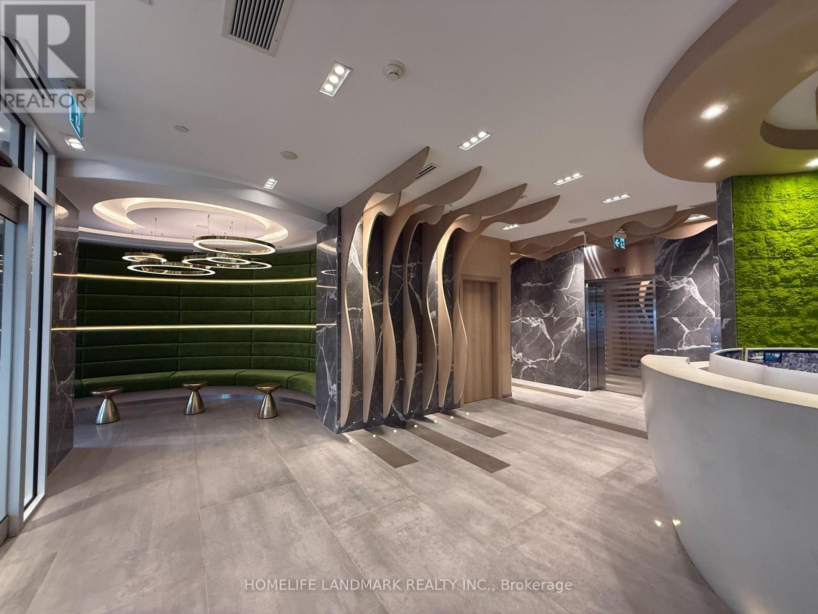 1406 - 21 Carlton Street, Toronto, Ontario  M5B 1L3 - Photo 2 - C12578174