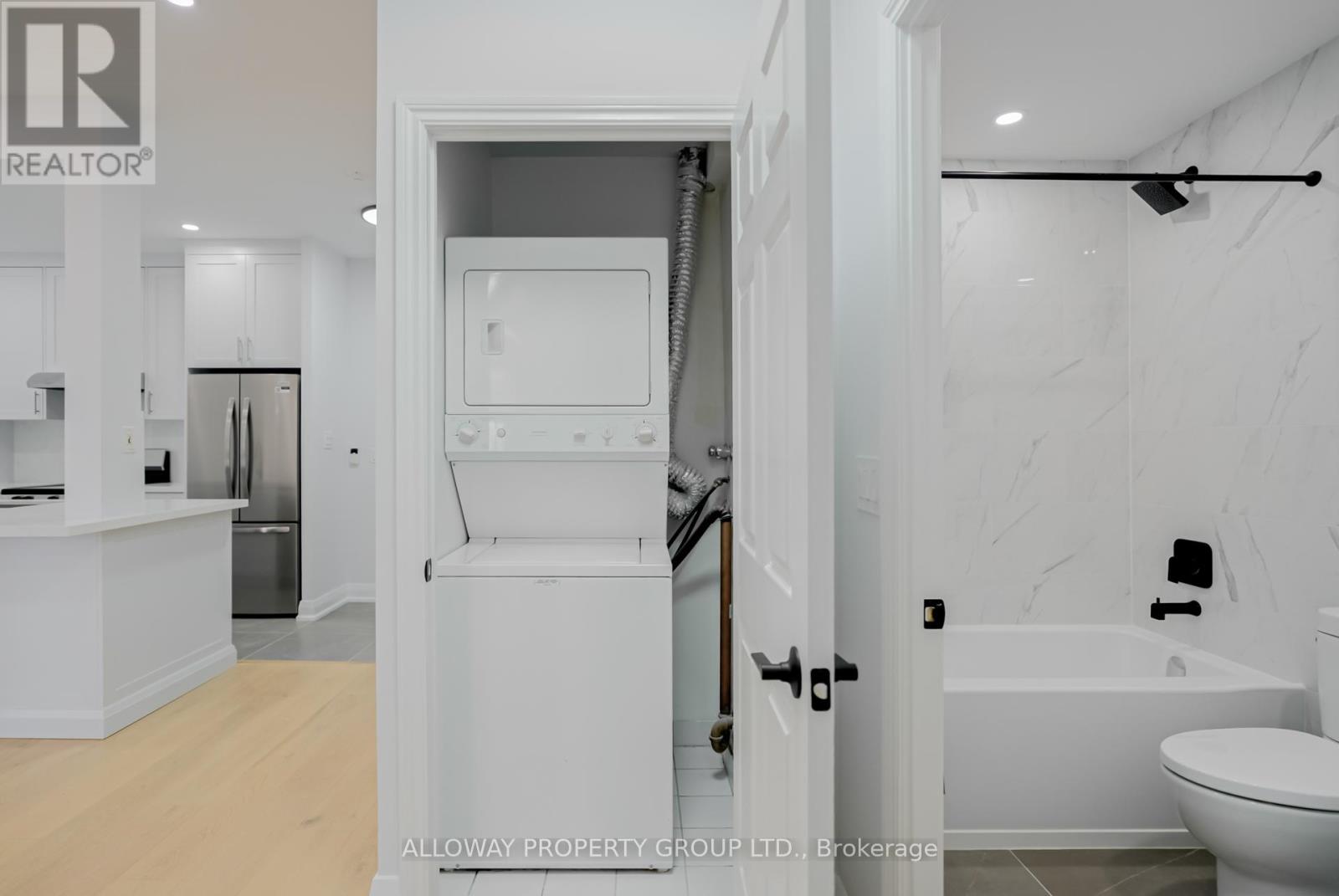 103 - 130 Pond Drive, Markham, Ontario  L3T 7W5 - Photo 14 - N12469305