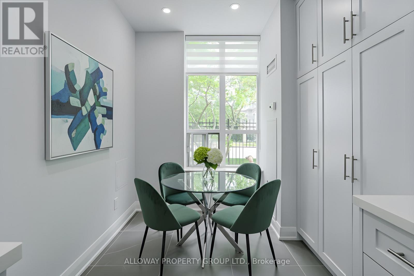 103 - 130 Pond Drive, Markham, Ontario  L3T 7W5 - Photo 9 - N12469305