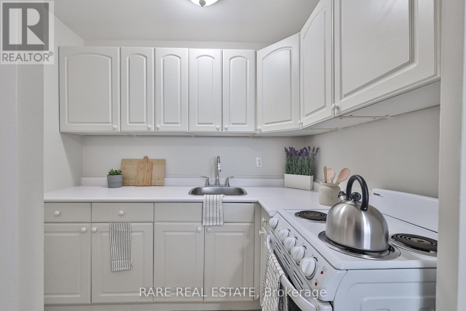 408 - 49 Wellington Street, Port Hope, Ontario  L1A 2M5 - Photo 12 - X12539804