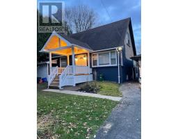 11 MORTON AVENUE, East Gwillimbury, Ontario