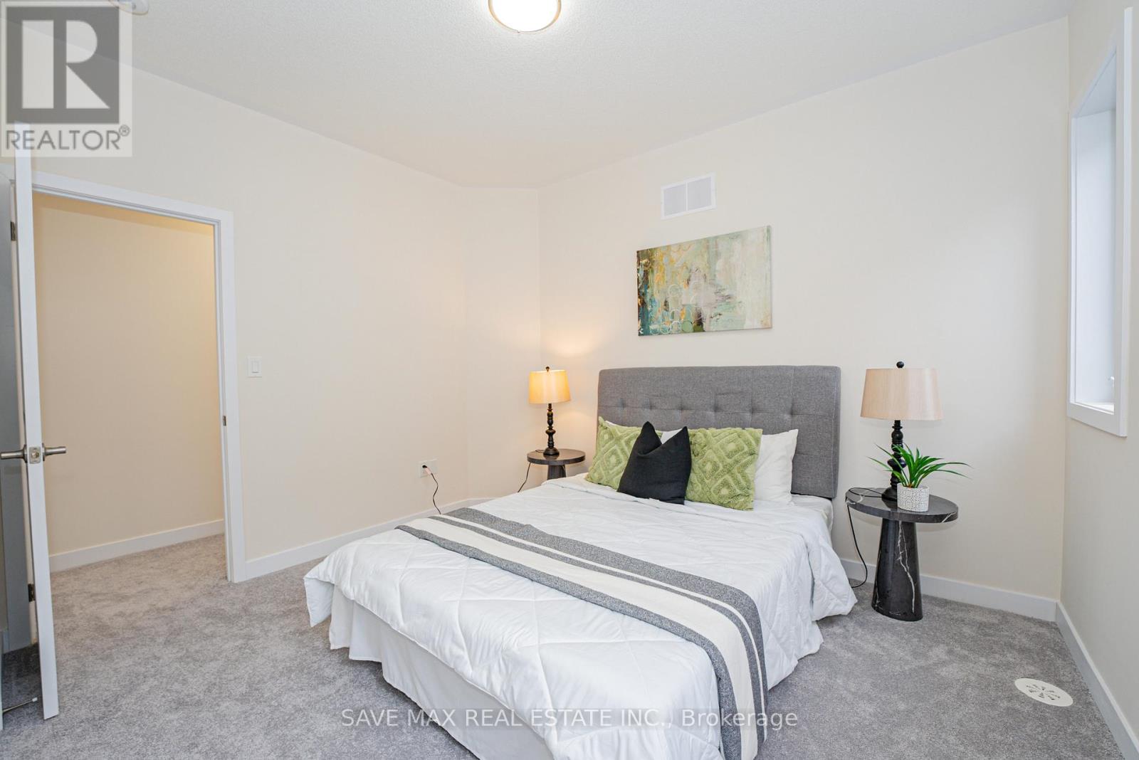 26 Dandara Gate, Vaughan, Ontario  L4L 1V8 - Photo 17 - N12578606