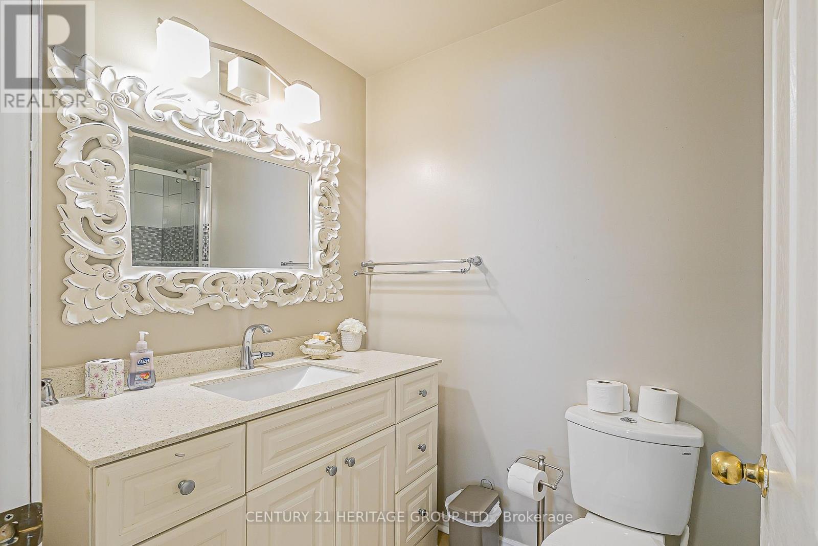 Main - 741 College Manor Drive, Newmarket, Ontario  L3Y 8G5 - Photo 18 - N12578634