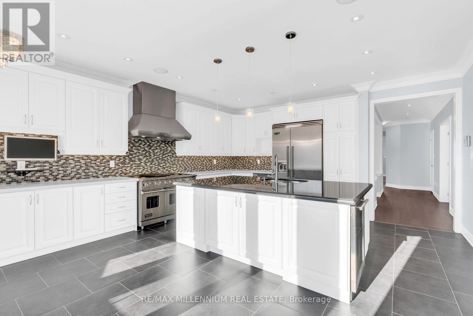 275 Hansard Drive, Vaughan, Ontario  L4H 0W3 - Photo 12 - N12578726