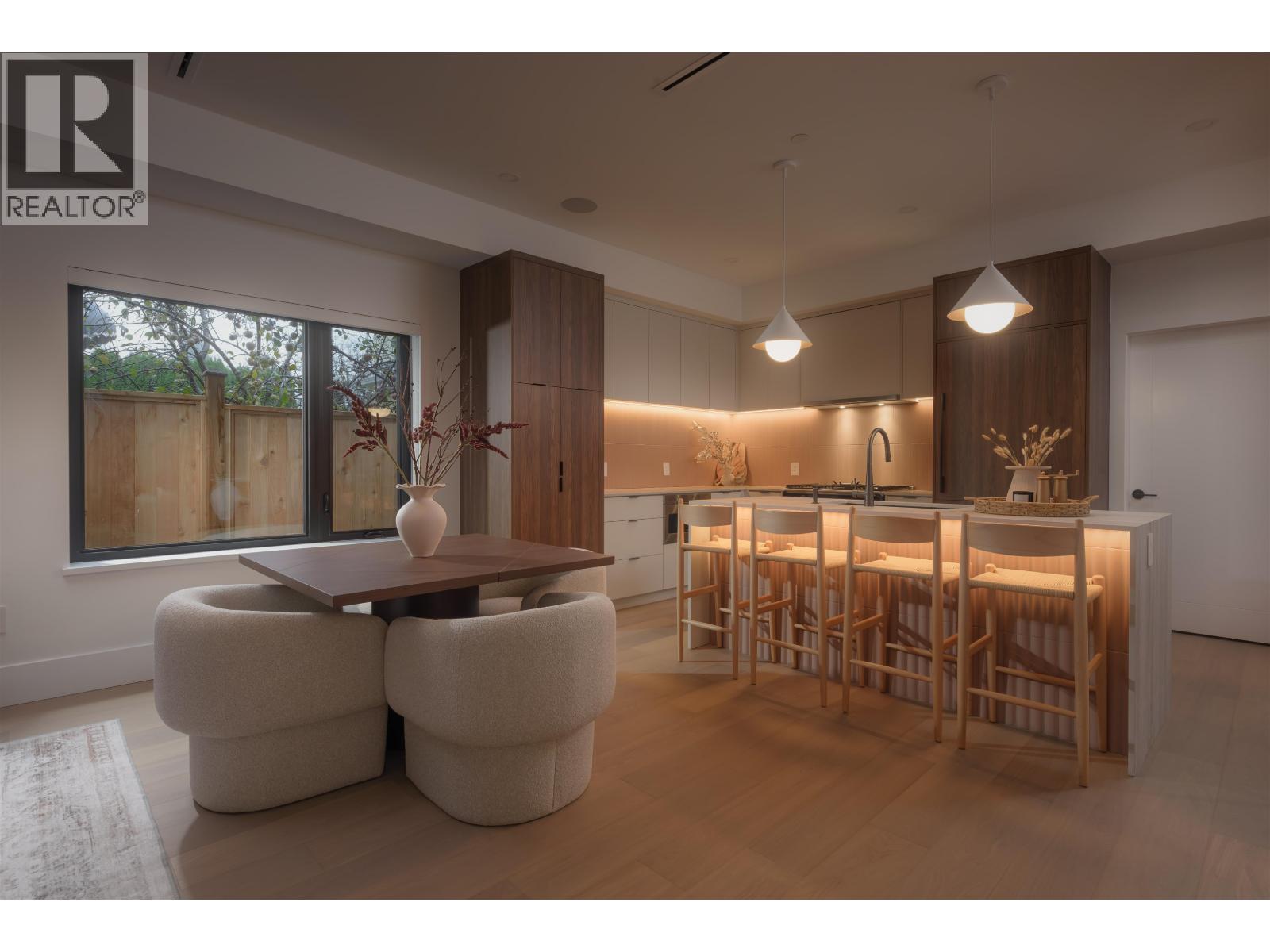 2 275 W 17th Avenue, Vancouver, British Columbia  V5Y 1Z9 - Photo 2 - R3069770