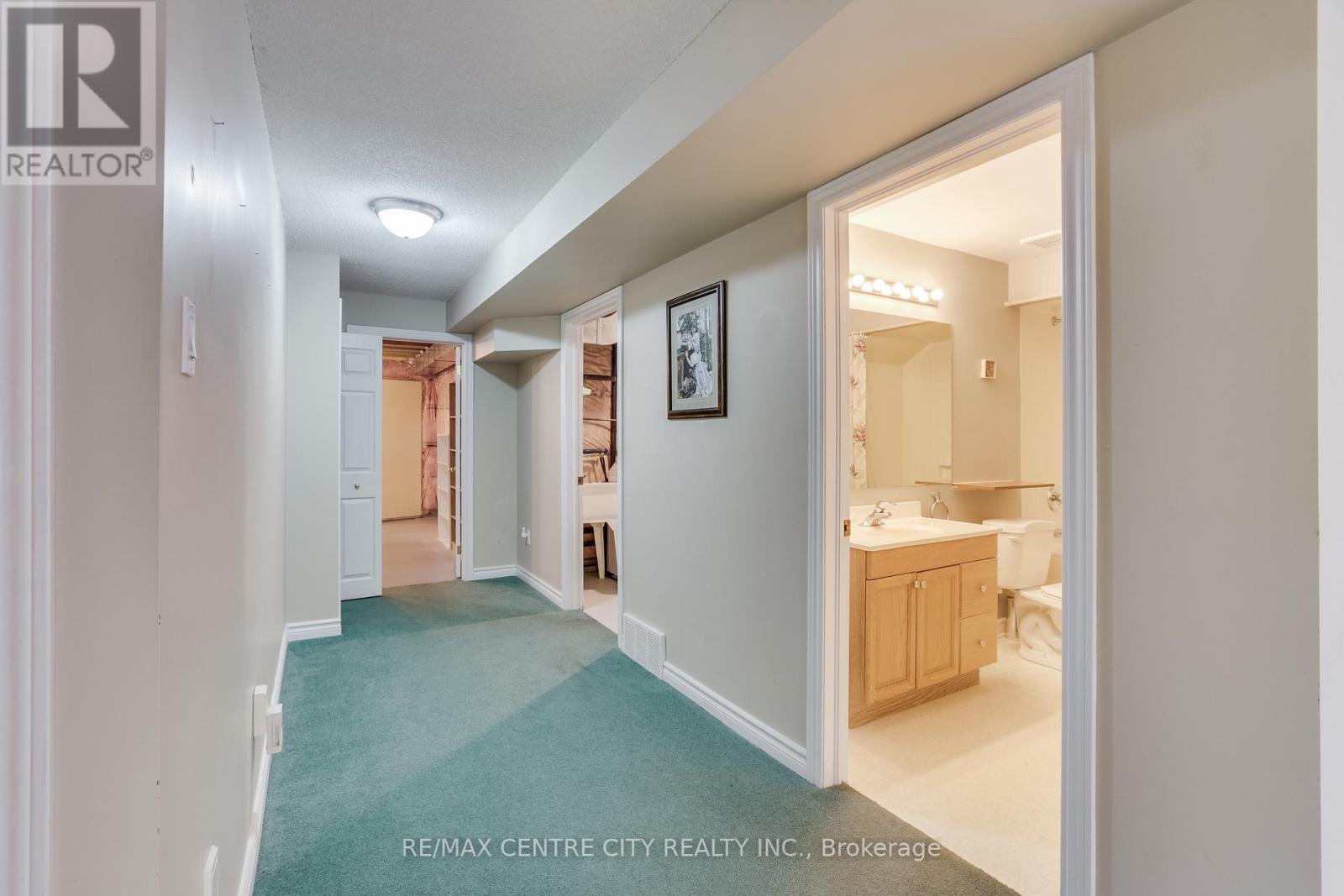 66 - 250 North Centre Road, London North, Ontario  N6G 5A4 - Photo 35 - X12578824