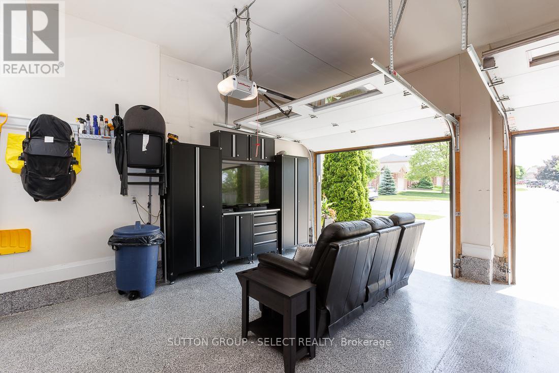 382 Plane Tree Drive, London North, Ontario  N6G 5J4 - Photo 29 - X12578870