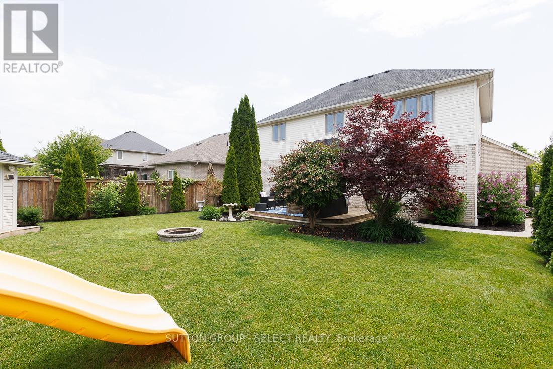 382 Plane Tree Drive, London North, Ontario  N6G 5J4 - Photo 34 - X12578870