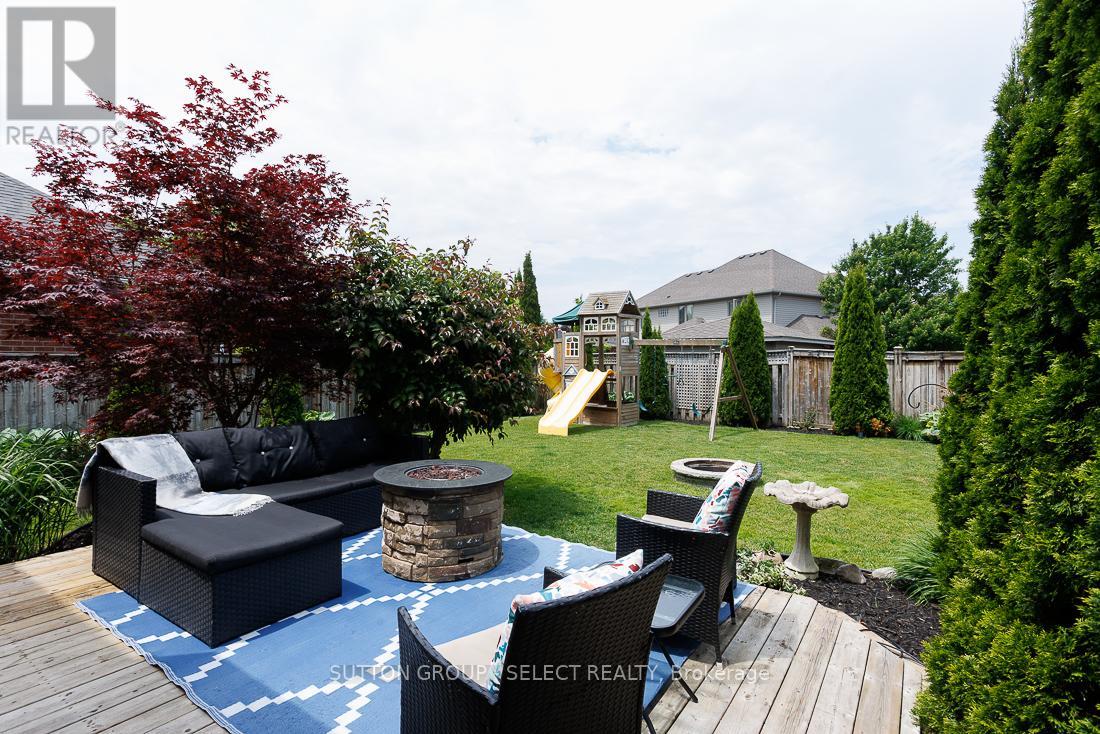 382 Plane Tree Drive, London North, Ontario  N6G 5J4 - Photo 37 - X12578870