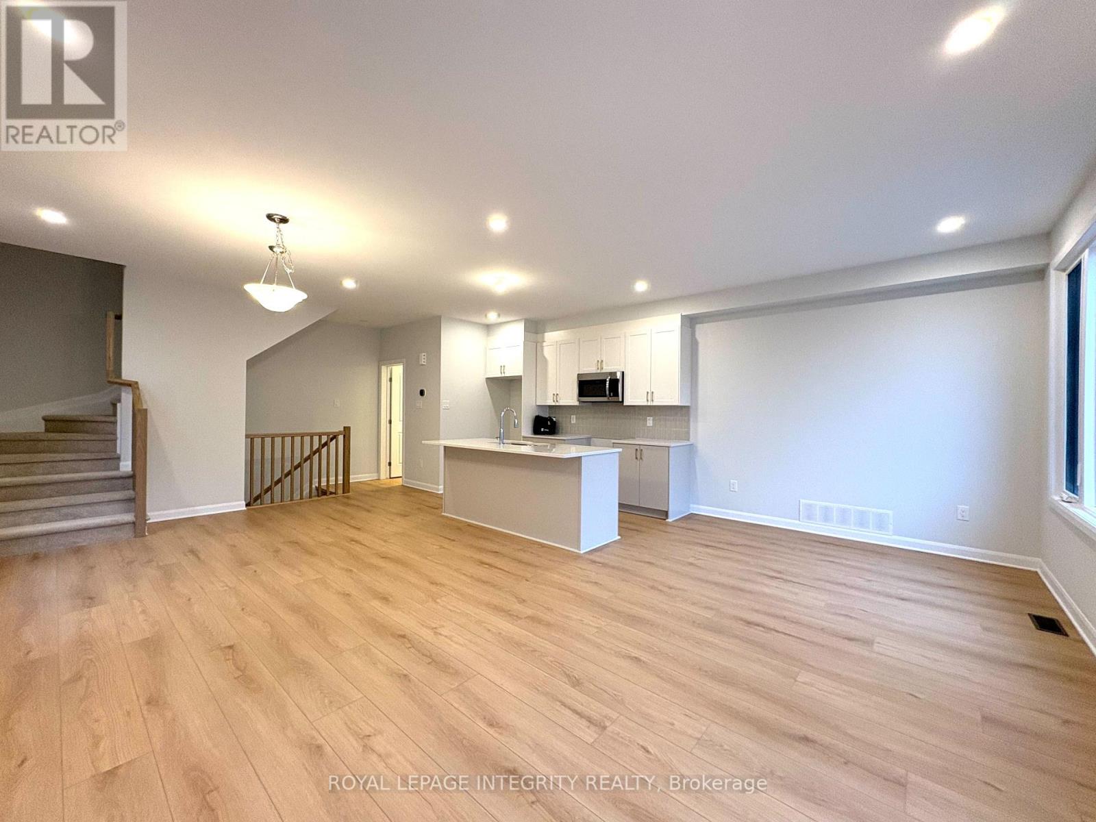 316 Clearpath Private, Ottawa, Ontario  K2T 0S6 - Photo 11 - X12578852